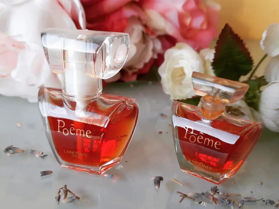 Шлейфові аромати: що це означає і чому викликає таке захоплення. Ці парфуми будуть довго нагадувати про вас.