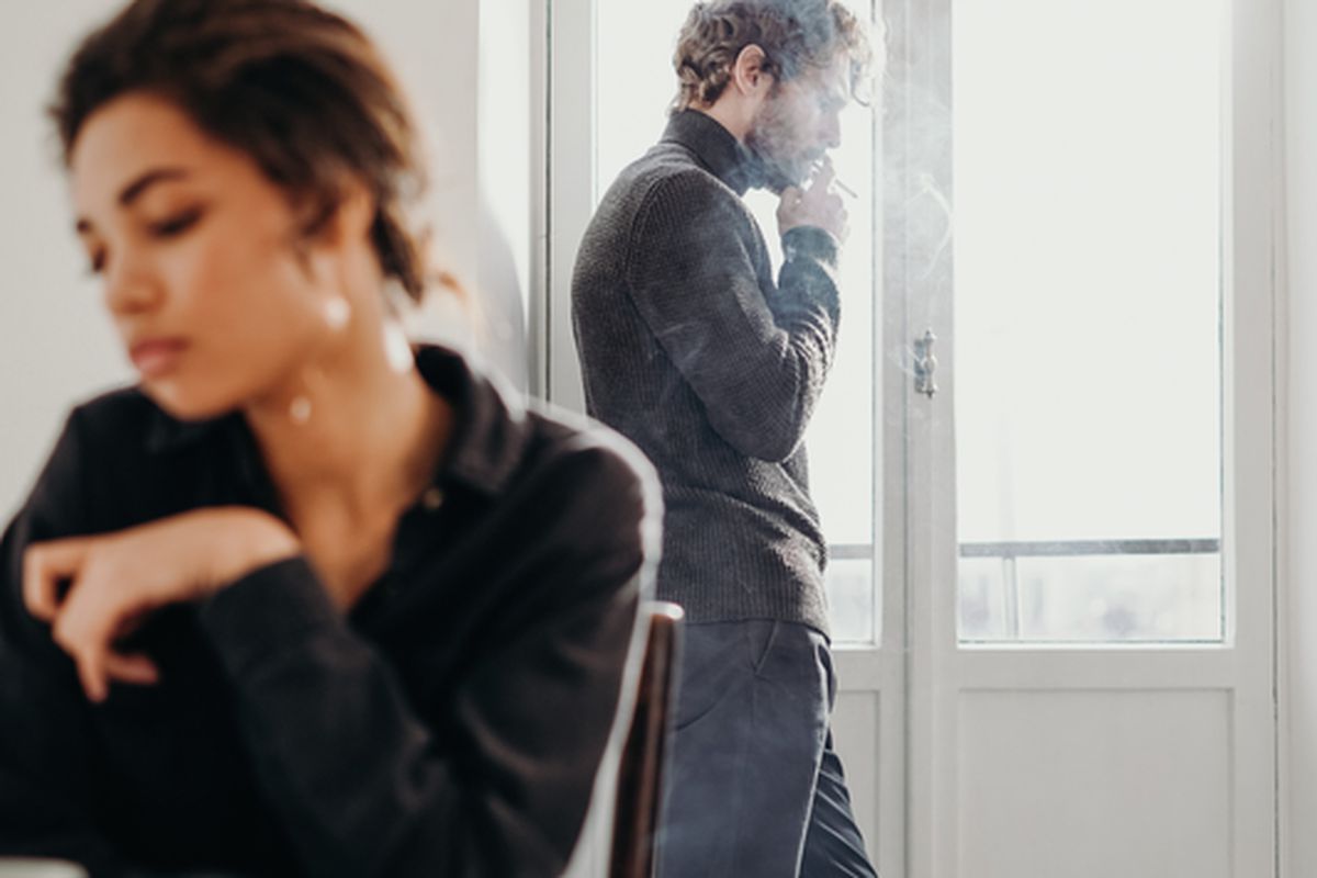 Як позбутися від запаху сигарет на одязі, не перучи його: простий і ефективний спосіб. Зробити це можна досить швидко, всього за 5 хвилин.