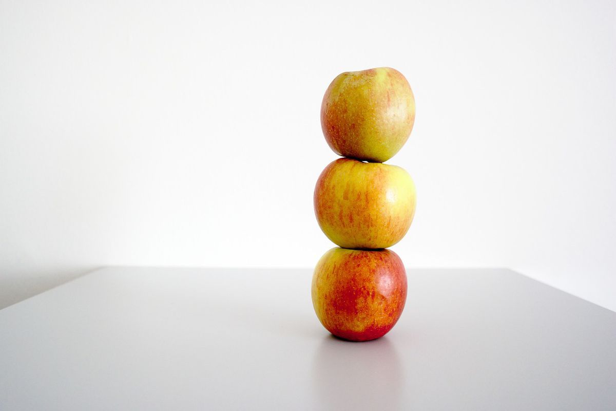 Як "правило трьох яблук" допоможе спланувати ваш день правильно. Слід вибрати лише три найважливіші справи.