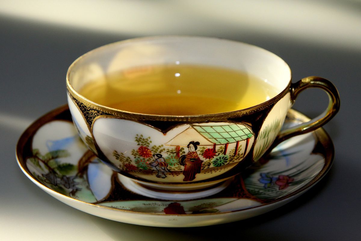 Чому не можна пити остиглий чай та каву, розповіли дієтологи. Чим холодні напої небезпечні для здоров'я.