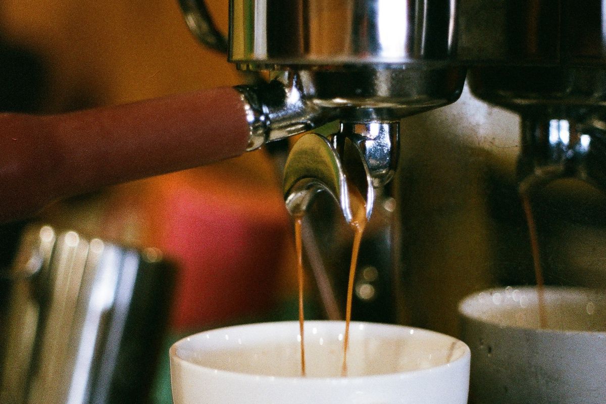 Що кава робить з судинами: в яких органах звужує, а в яких розширює. При вживанні кави потрібно знати міру.