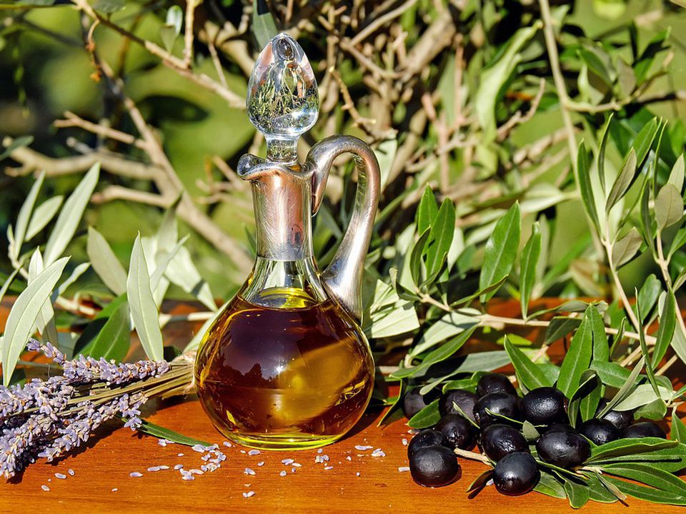 Смаження на оливковій олії — міф чи реальність. Чи можна смажити на оливковій олії.