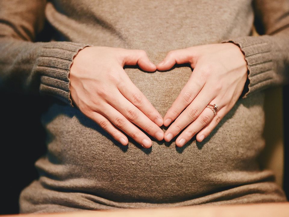 Які жінки за знаком Зодіаку можуть стати матерями у 2023 році. Кого ж чекає позитивний тест на вагітність?
