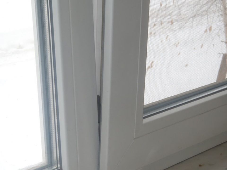 Як правильно провітрювати будинок, коли на вулиці мороз: правило «5x5». Навіть якщо взимку відкривати вікна дуже не хочеться, робити це треба обов'язково.