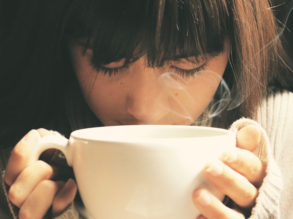 Лікарі розповіли, кого може хилити на сон від кави. З якими генетичними особливостями організму це може бути пов'язано.