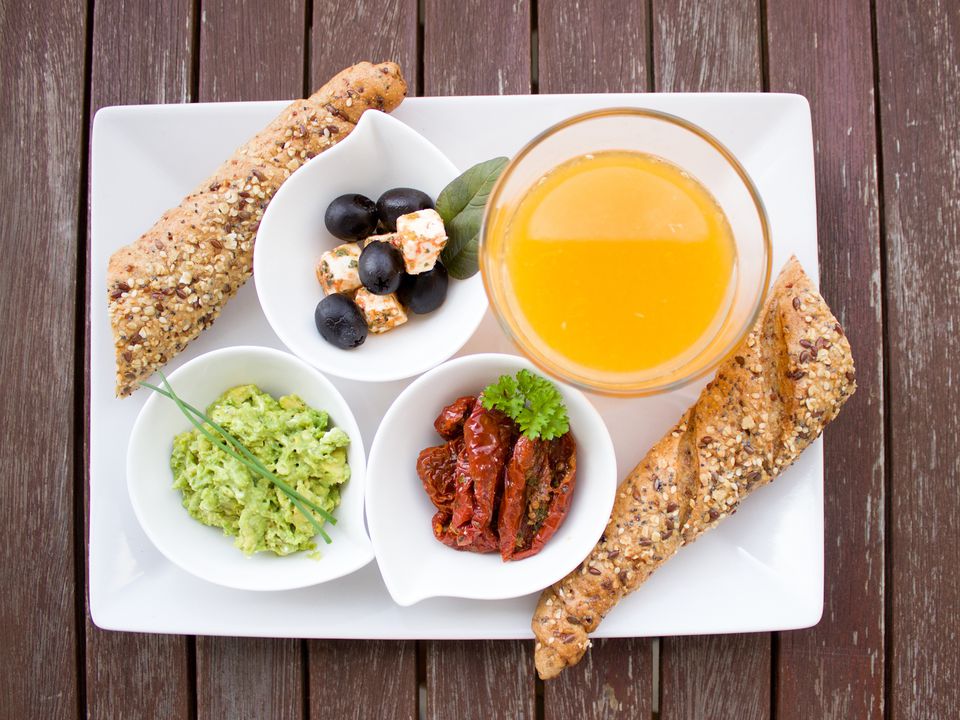 Названо продукти, які треба їсти вранці для прискорення обміну речовин. Що з'їсти на сніданок, щоб розігнати метаболізм.
