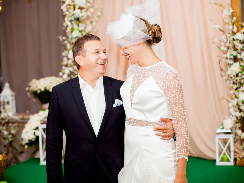 Катя Осадча та Юрій Горбунов привітали один одного з 6-ою річницею весілля. 3 лютого пара офіційно зафіксувала відносини.
