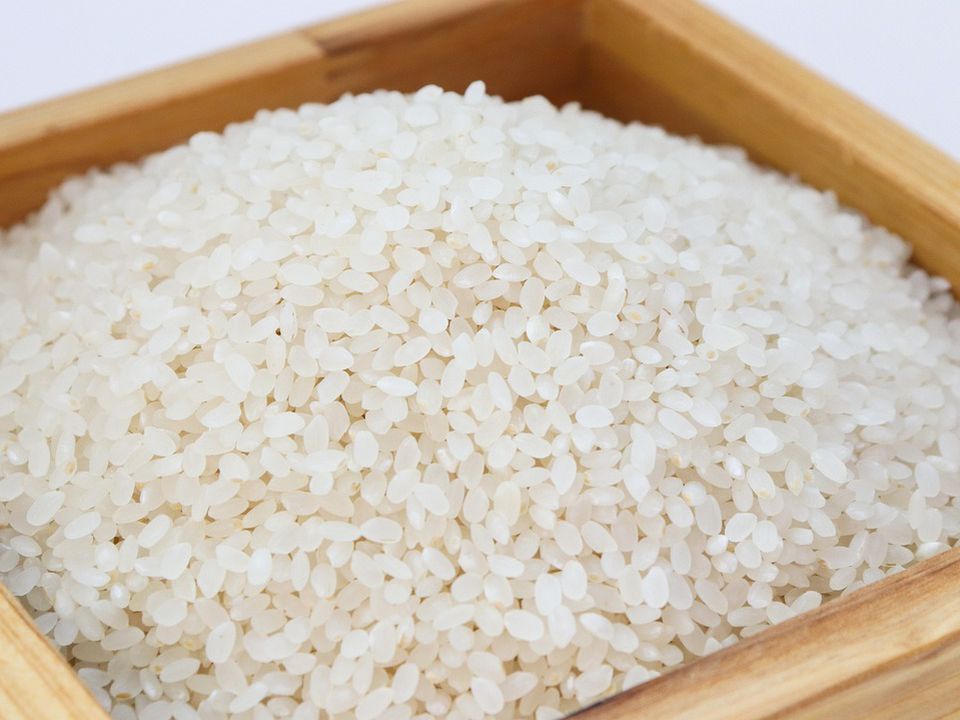 Чи варто виключити білий рис з раціону, через шкоду для здоров'я. В чому користь білого рису.