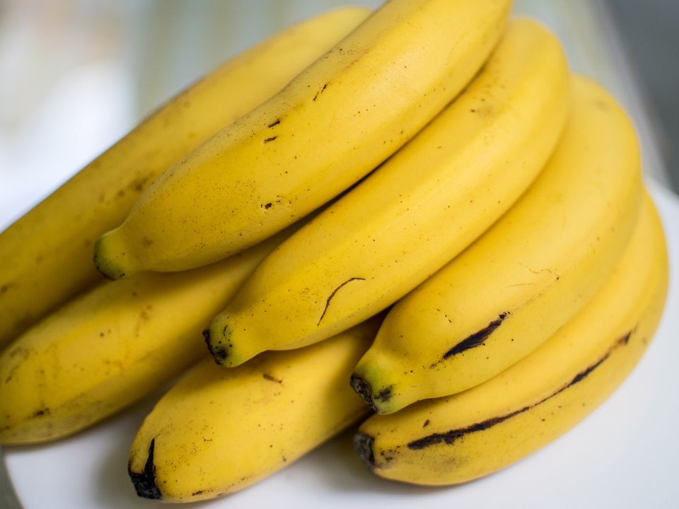 Стало відомо, яку приховану шкоду можуть завдати організму банани. Незважаючи на безліч корисних властивостей, банани слід споживати з обережністю.