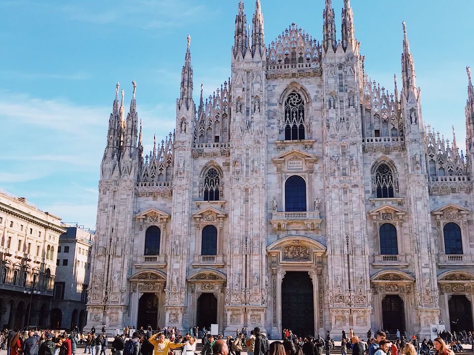 Неймовірно цікаві факти про італійське місто Мілан. Мілан — це найважливіший економічний центр Італії.