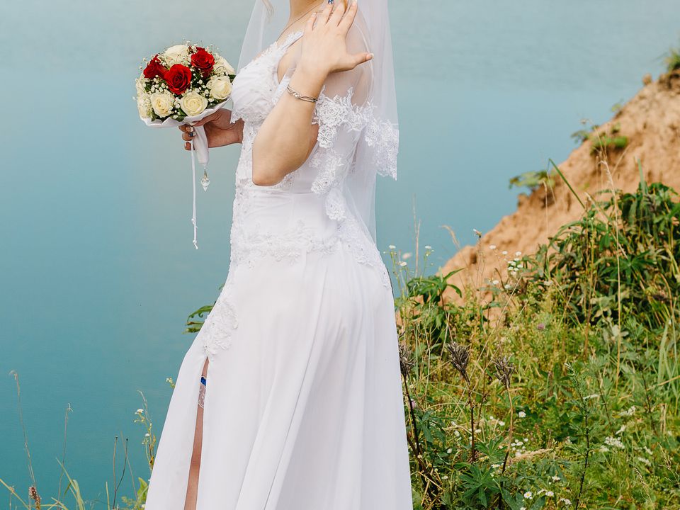 Чому весільна сукня має бути білого кольору: народні прикмети. Забобони про білу сукню нареченої.