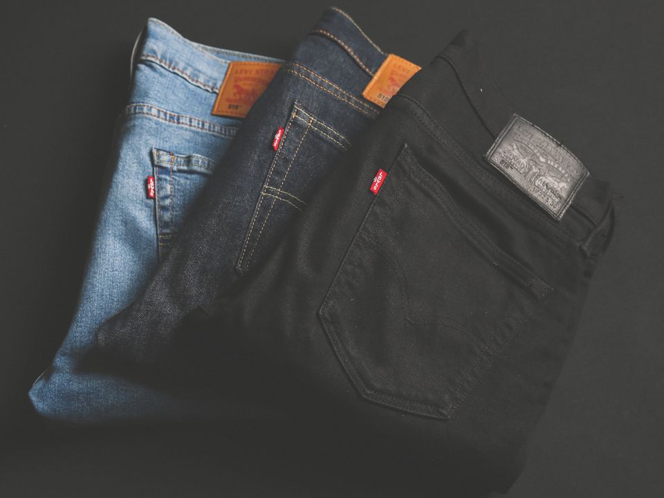 Навіщо на задню частину джинсів понад 100 років кріплять цю шкіряну етикетку. Про це знають лише одиниці.