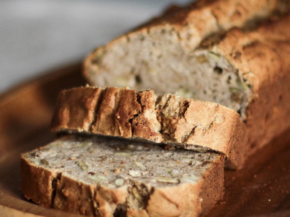 Хліб завжди буде свіжим: хитрий спосіб зберігання хлібобулочних виробів. Буде, як тільки з печі.
