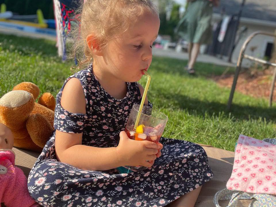 Alyosha показала нове фото єдиної доньки та привітала дівчинку з днем народження. Як зараз виглядає трирічна Марія Тополя.