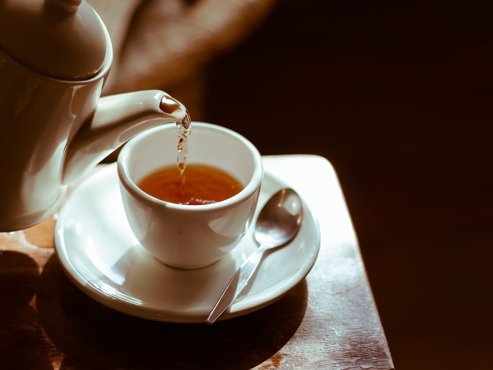 Чи правда, що чай перед сном пити небажано. Кажуть спати потім не будете.