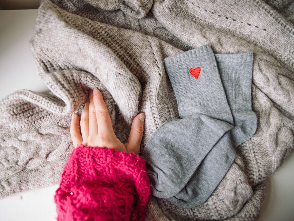 Порушиться кровообіг: поширені помилки при виборі теплих шкарпеток. Які шкарпетки найкраще купувати на зиму.