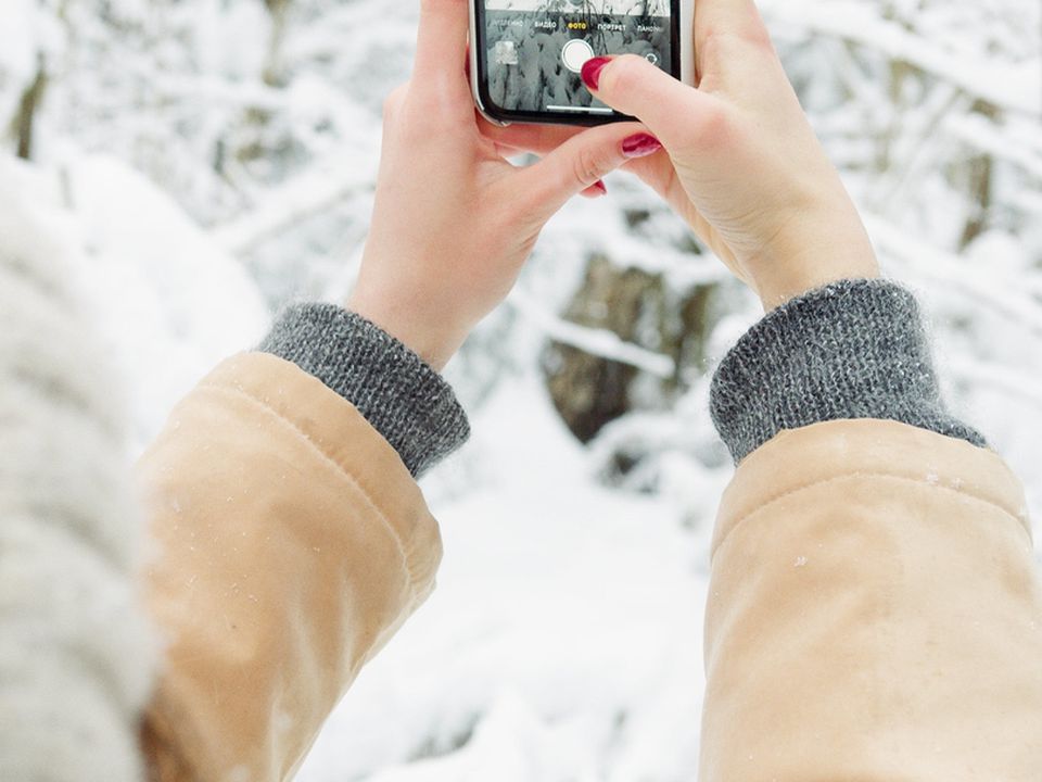 Ефективні способи захистити смартфон від холоду: працюватиме за будь-якого морозу. Без таких рекомендацій телефон довго не проживе.