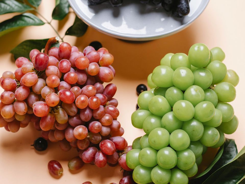 Лікарі пояснили, чому виноград є найшкідливішою ягодою. Не зловживайте виноградом.