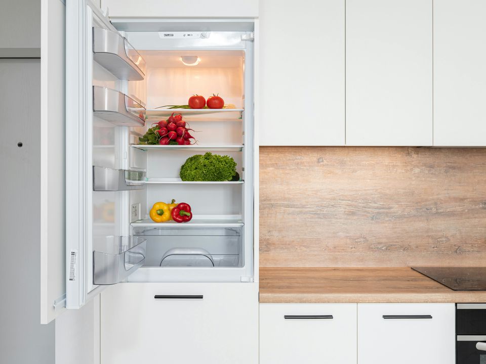 Лікарі назвали прості продукти у холодильнику, які допоможуть схуднути. Їжа, яка допоможе прибрати живіт.