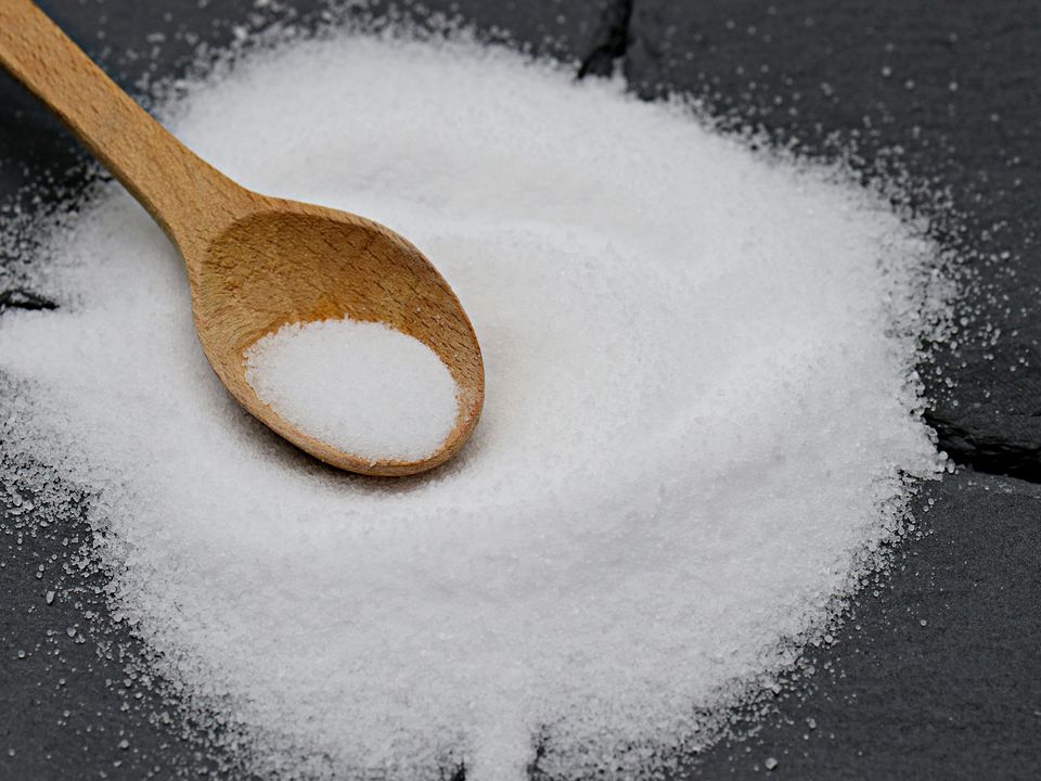 В Японії створили ложку, яка надає їжі солоного присмаку. Вчені вважають, що гаджет допоможе контролювати споживання солі.