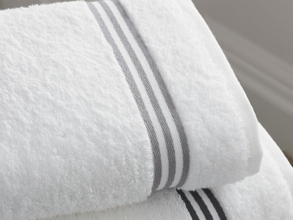 Знищить мікроби й водночас не пошкодить волокна тканини: ідеальна температура для прання банних рушників. Про неї знають одиниці.