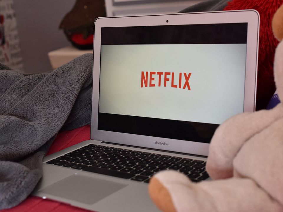 У популярному серіалі Netflix пролунала українська пісня. У новому сезоні «Академії Амбрелла» можна почути «Щедрик» українською мовою.