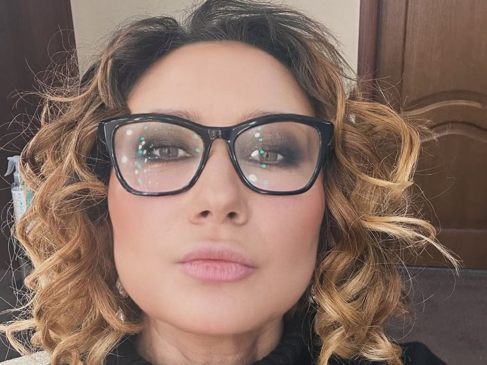 «Буремні 90-ті»: Мозгова показала себе у 18-річному віці. Продюсерка запостила відео з юності.