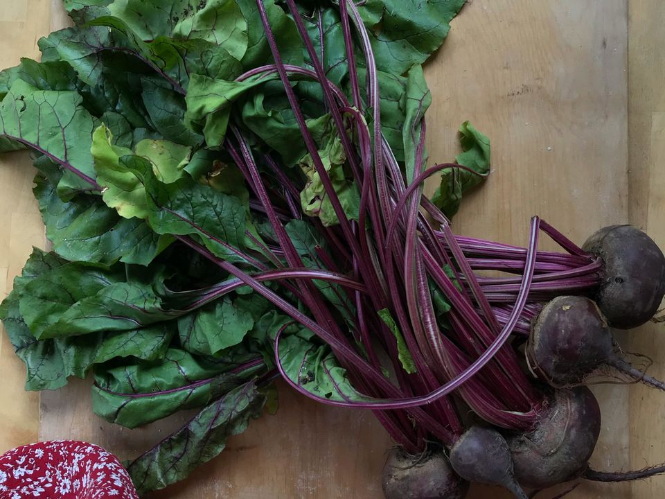 Три продукти, які потрібні жінкам після 50 років для підтримки здоров'я печінки. Печінка потребує підтримки.