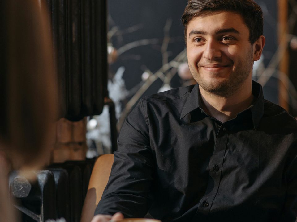 Фрази, які видають кохання чоловіка, навіть якщо він його приховує. Замість діамантів і троянд.