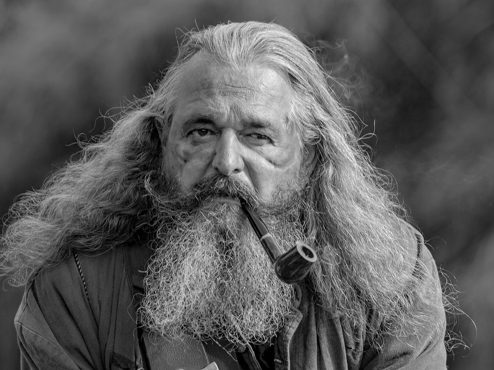 Чому одні чоловіки волохаті, а інші ні і до чого тут рівень тестостерону. Про генетику та гормони.