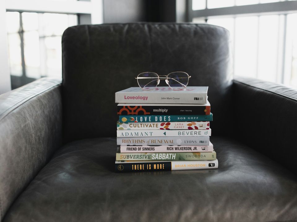 Обов'язково до прочитання! 5 пронизливих книг, які залишать сильне враження. Ця добірка про сильних людей та їх непрості життєві ситуації.