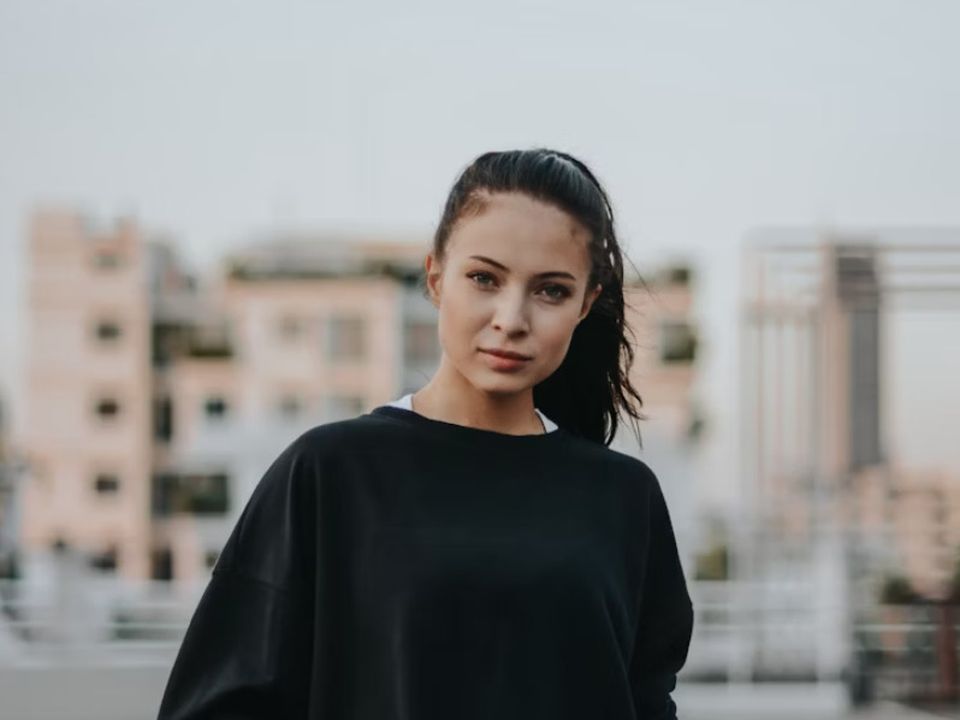 Які жінки швидко набридають чоловікам і вони їх не люблять?. І як такою не стати, а паморочити йому голову довгі роки.