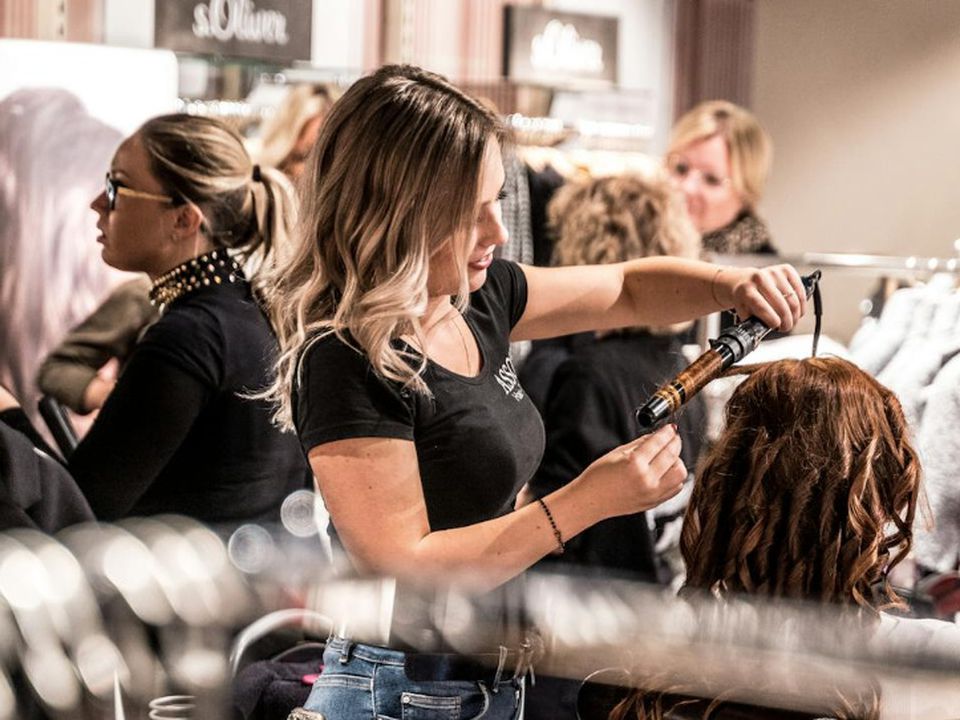 Коли краще стригти волосся та робити манікюр? Місячний календар краси на листопад 2025 року. Щоб результат порадував, плануйте процедури краси у листопаді відповідно до місячного календаря.