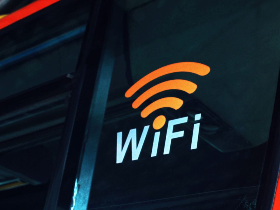 "Дзвінки через Wi-Fi без жодних додатків": Що це і як може стати в нагоді. Що таке VoWiFi.
