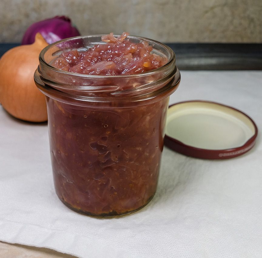 «Універсальна цибульна виручалочка»: баночка цибульної заготовки завжди є в моєму холодильнику. Як же мені хочеться, щоб сьогоднішній рецепт ви не пропустили і обов'язково спробували його приготувати!