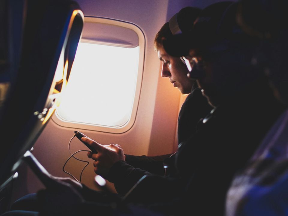 Правила етикету в літаку для комфортного польоту. Ці поради варто взяти до уваги кожному пасажиру.