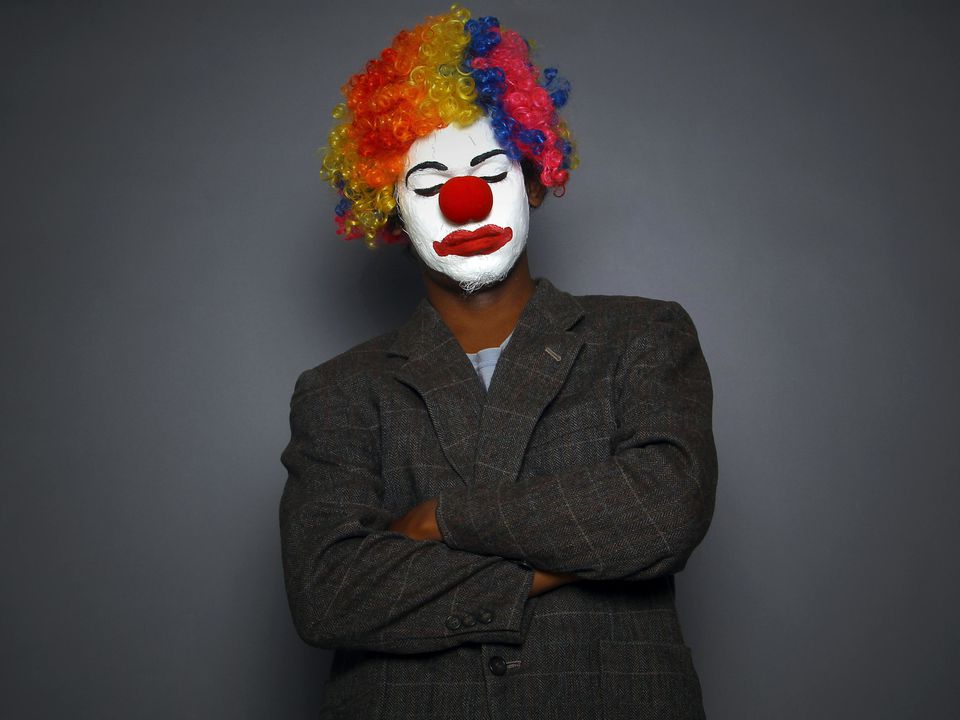 Три знаки зодіаку, які часто ховають біль за посмішкою. Життя іноді схоже на театр, де кожен грає свою роль.