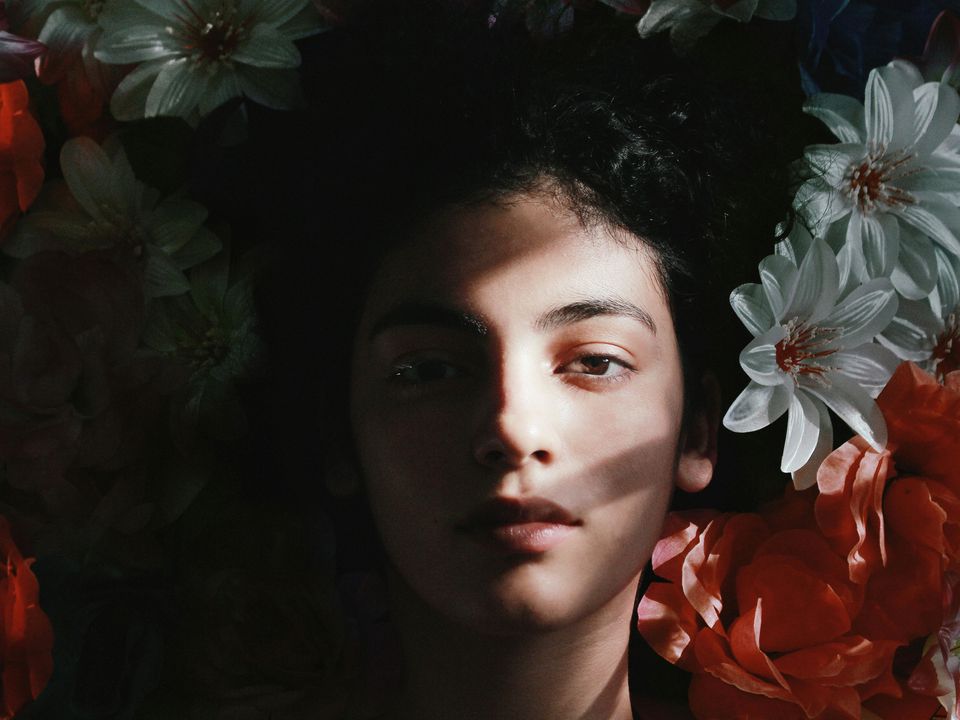 Як стати жіночною і отримувати справжню насолоду від життя: правило, яке потрібно впровадити в кожну свою мить. Час настав — дістань свою жіночність з коробки і носи з задоволенням!