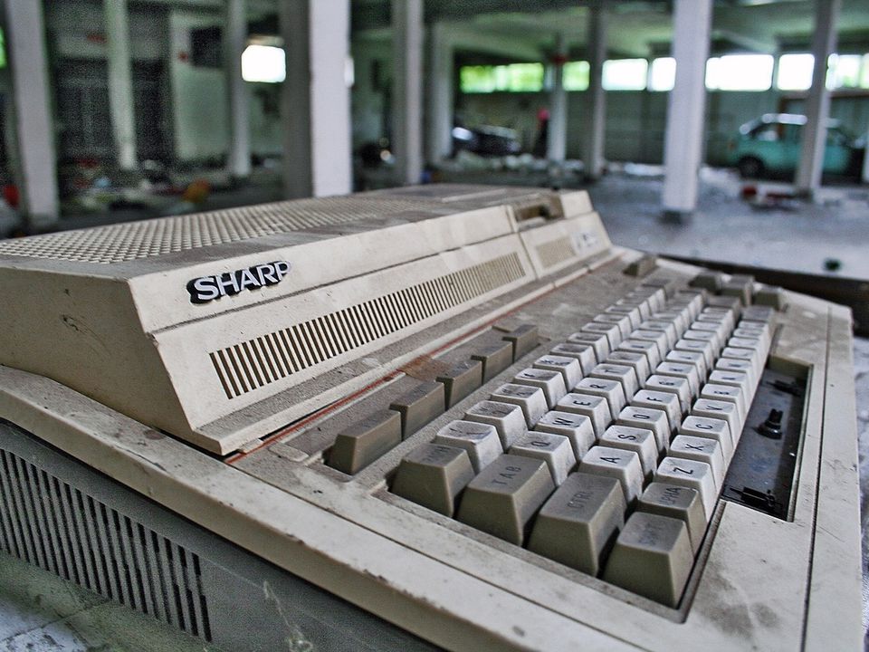 Що сталося з легендарною японською компанією Sharp. Історія бренду.