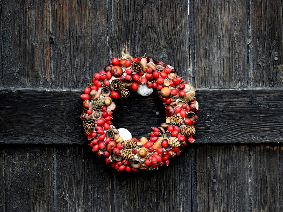 Гороскоп на грудень 2025: кому варто підбивати підсумки року, а кому — розпочинати нові проєкти. Грудень — місяць, що спонукає вас до розширення горизонтів, м'якого перегляду пріоритетів і чесної розмови із собою.