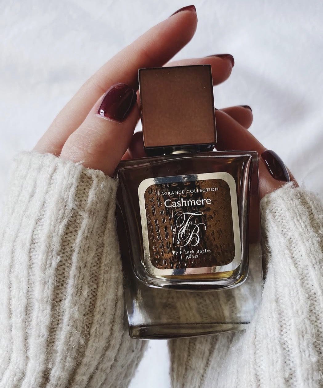 6 зігріваючих ароматів для холодної пори. Зима вимагає від ароматів особливої глибини та насиченості.