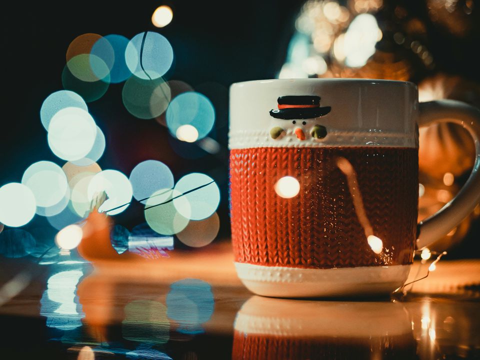 Звільніть місце новому: навіщо потрібне генеральне прибирання перед Новим роком. Традиція проводити генеральне прибирання перед новорічними святами є у багатьох сім'ях.