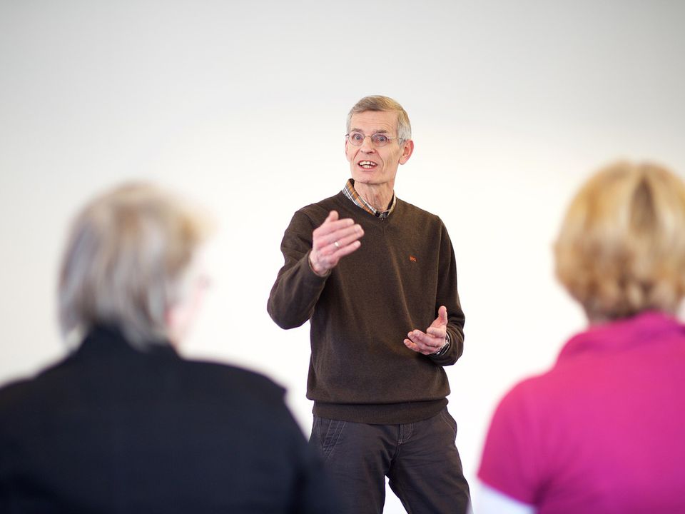 Коли не варто слухати коучів і читати книги з саморозвитку. Яких "фахівців" та поради слід оминати.