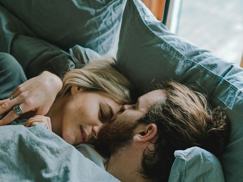 Як зрозуміти, що чоловік кохає по-справжньому — допоможе моє спостереження. Потужний лакмусовий папірець для перевірки стосунків на людяність та емпатію.