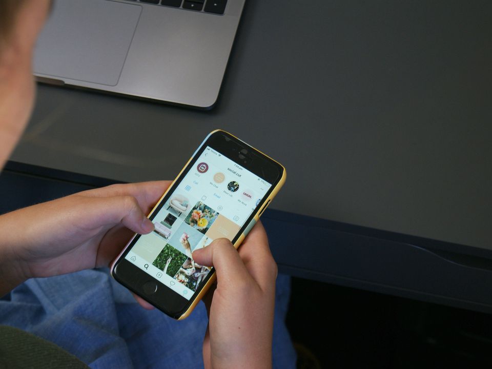 Як соцмережі можуть впливати на увагу підлітків. Що каже нове дослідження.