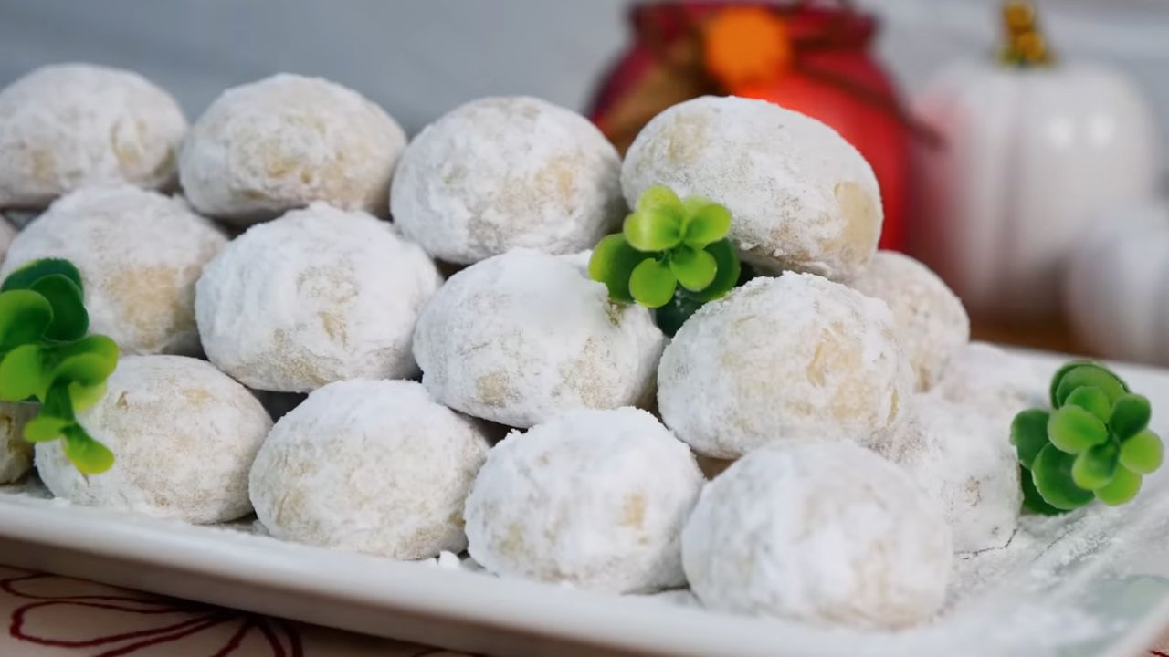 Печиво 'Сніжок' за 20 хвилин: тане в роті, а не в руках. Сьогодні я поділюся з вами, мабуть, найпростішим і найулюбленішим печивом.