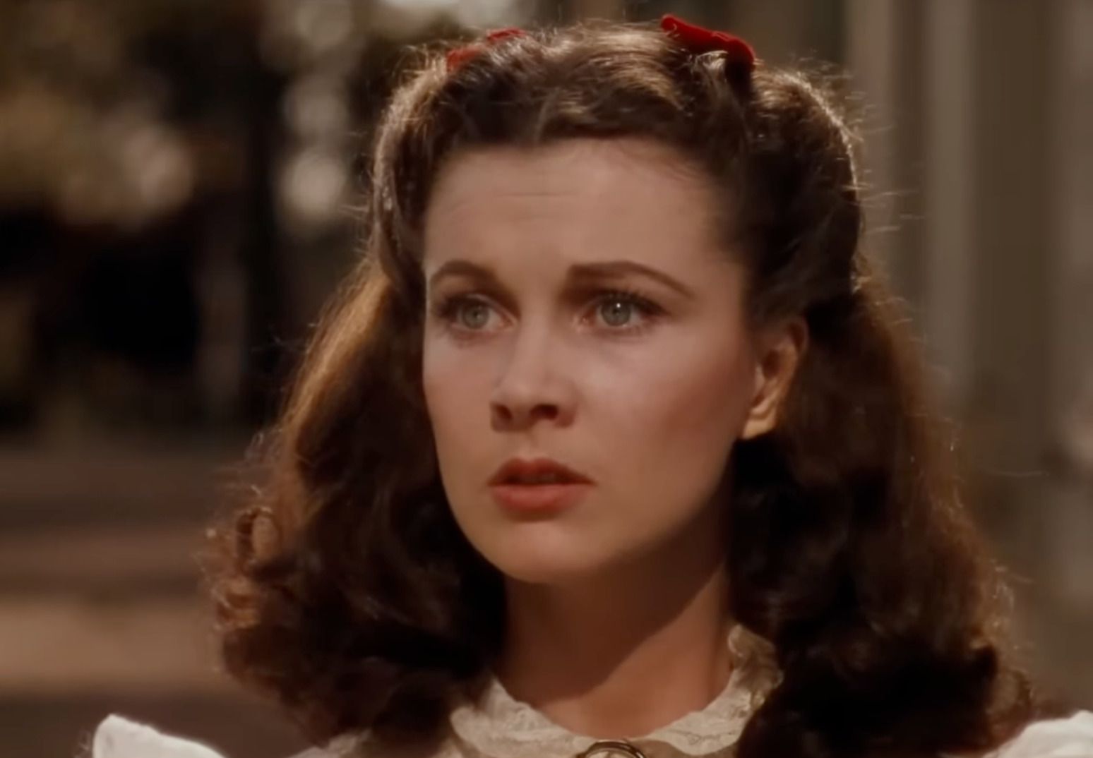 Вів'єн Лі в образі Скарлетт О'Гара, акторки голлівудського хіта 'Віднесені вітром'
