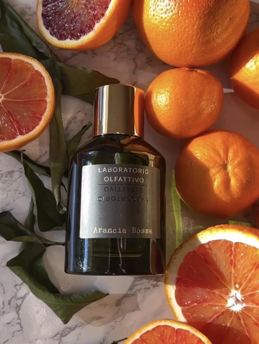 Парфуми Laboratorio Olfattivo Arancia Rossa з ароматом цитрусів та мандаринів для святкового настрою на Новий рік.