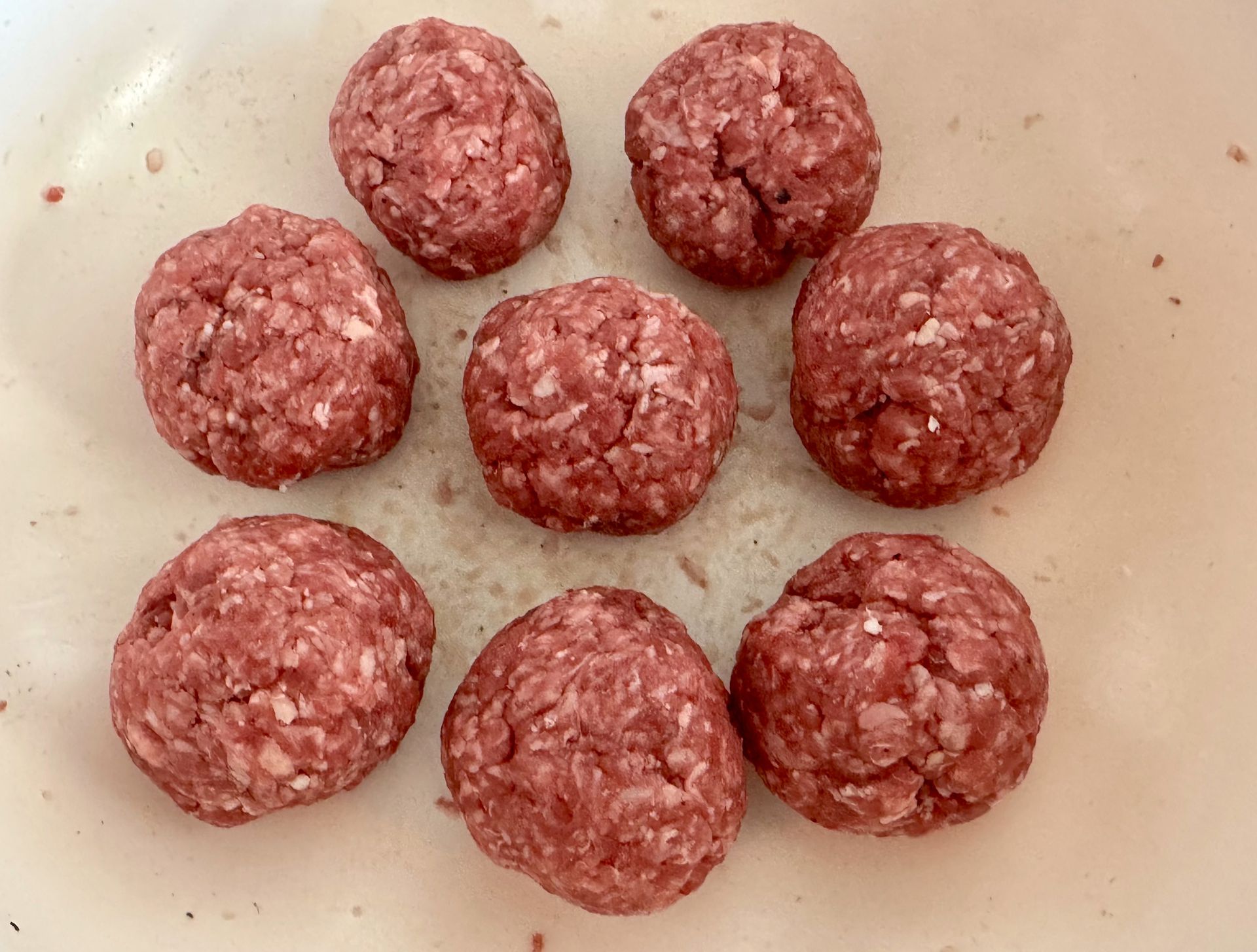 Як приготувати відбивні, якщо немає цілого шматка м’яса: 2 "лінивих" варіанти