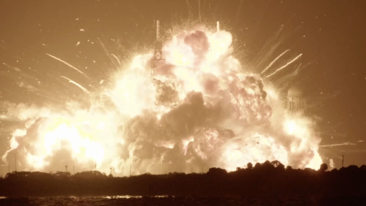Відео вогняної «аномалії» Безоса: як Blue Origin спалила ракету і пригальмувала плани NASA